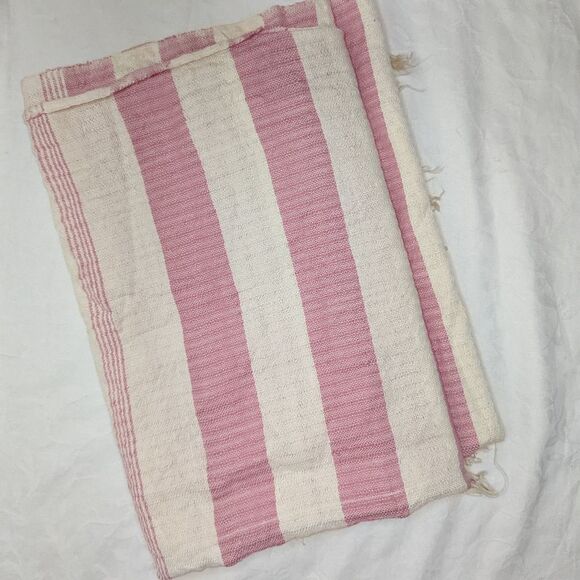 Pink stripe cotton linen blanket scarf - Picture 5 of 6